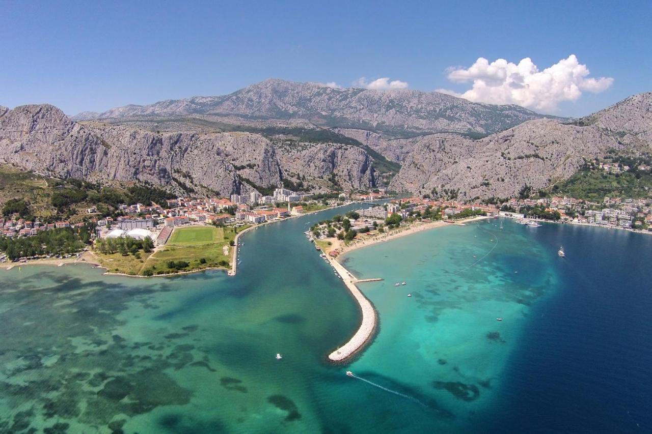 Apartments With A Parking Space Omis - 19051 Екстер'єр фото