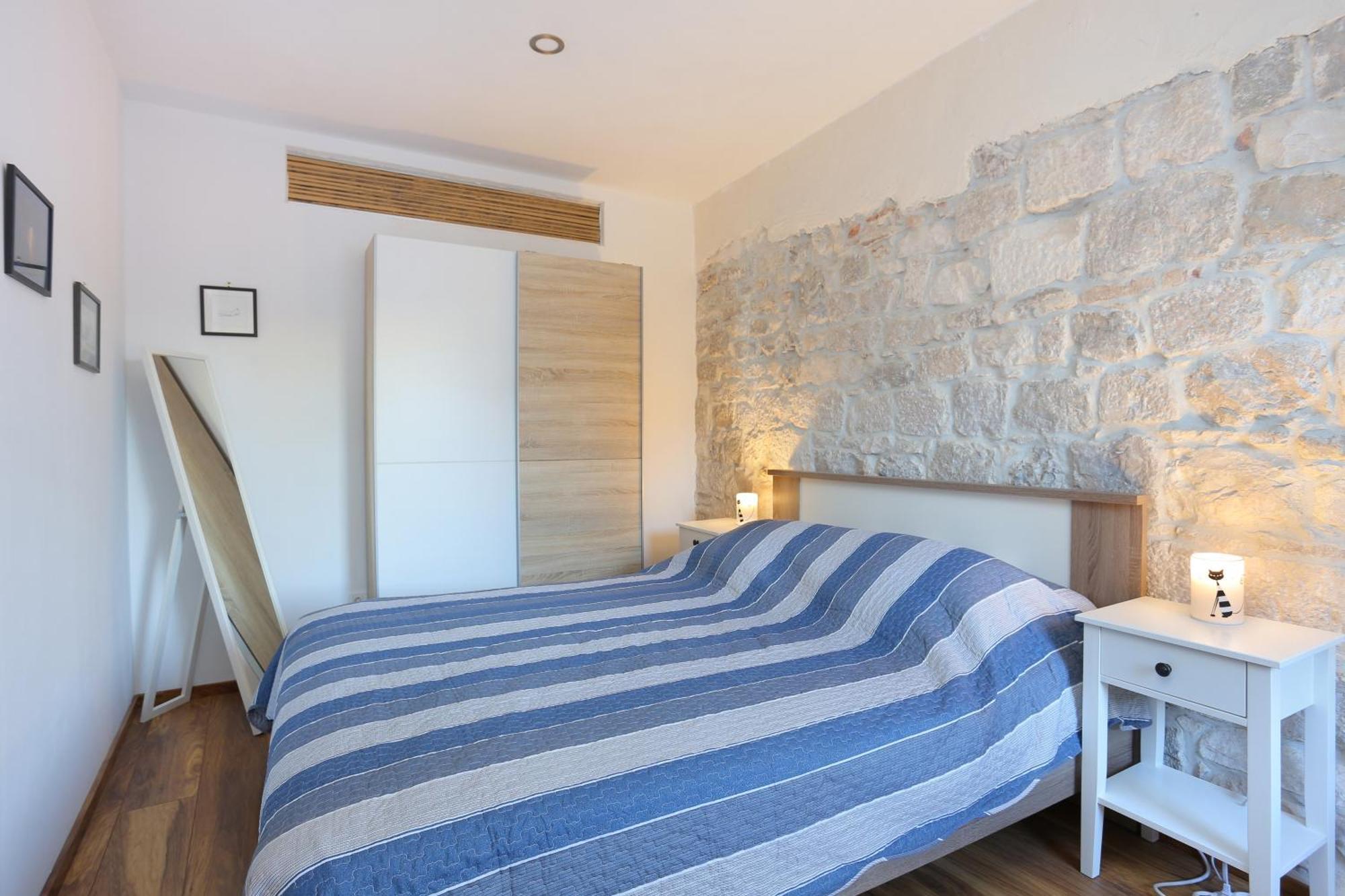 Apartments With A Parking Space Omis - 19051 Екстер'єр фото